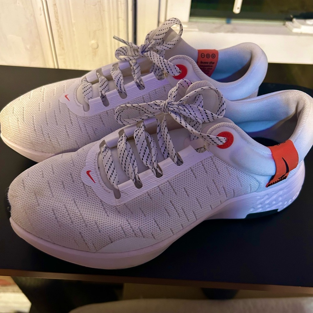 Nike Wmns Renew Serenity Run White Black Magic Ember Women Running Shoes